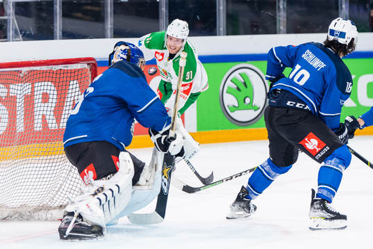 Adam Tambellini of Rögle with a shot against goalkeeper