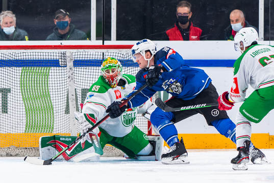 Goalkeeper Christoffer Rifalk of Rögle and Carl Klingberg