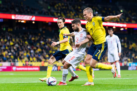 Kristoffer Olsson and Viktor Claesson of Sweden against