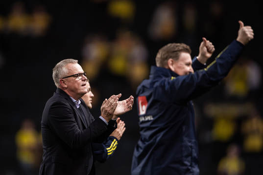 Head coach Janne Andersson and assistant coach Peter
