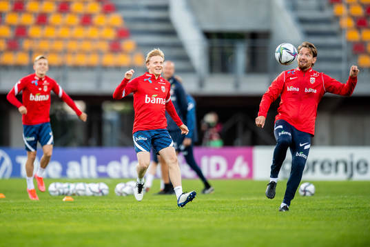 Mats Møller Dæhli and Stefan Strandberg of the Norwegian