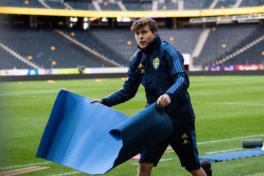 Victor Nilsson Lindelöf of the Swedish national team