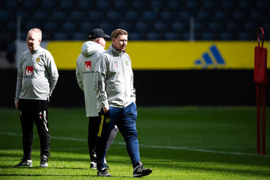 assistant coach Peter Wettergren of the Swedish national