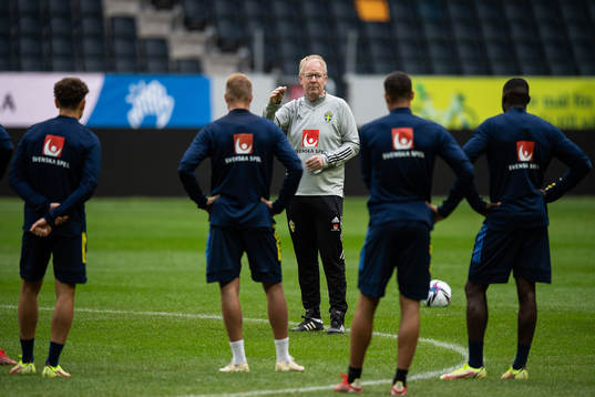 Scout Lasse Jacobsson of the Swedish national team