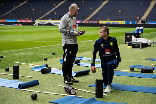 Scout Lasse Jacobsson and Viktor Claesson of the Swedish