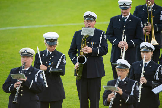 Hässleholms musikkår underhöll i matchen i division 2