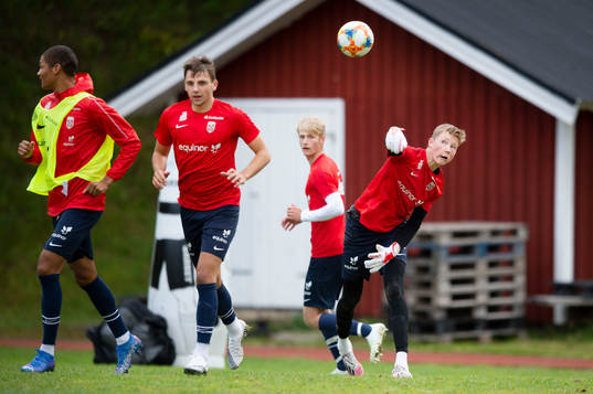 Niklas Ødegård and Magnus Rugland Ree of the Norwegian