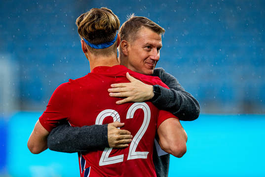 Erik Botheim and Leif Gunnar Smerud, head coach of Norway,