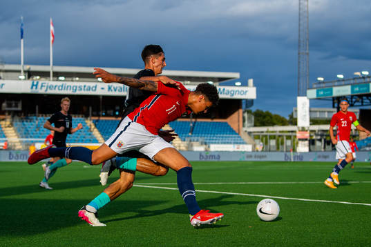 Noah Holm of Norway and Leo Greiml of Austria