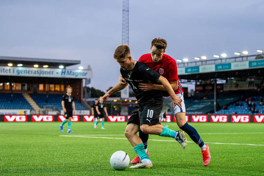 Romano Schmid of Austria and Håkon Evjen of Norway