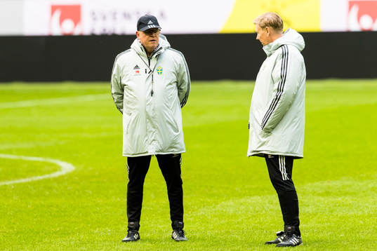 head coach Janne Andersson of Sweden and assistant coach