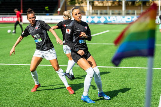 Rosengårds Katrine Veje och Sanne Troelsgaard