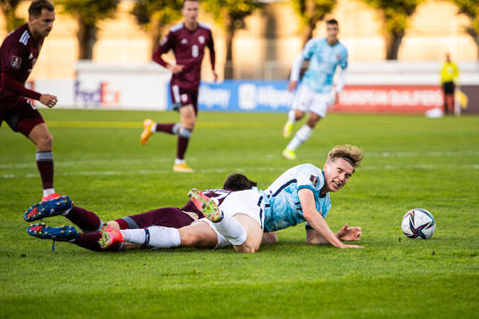 Raivis Jurovskis of Latvia and Kristian Thorstvedt of