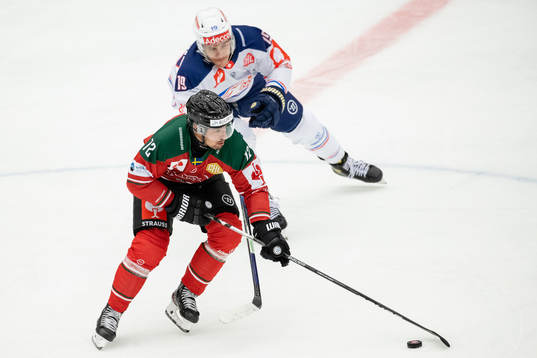 Reto Schappi of Zurich and Patrik Carlsson of Frölunda