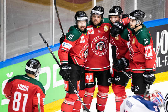 Bläddra bland fler bilder av Ice Hockey, CHL, Frölunda - ZSC Lions