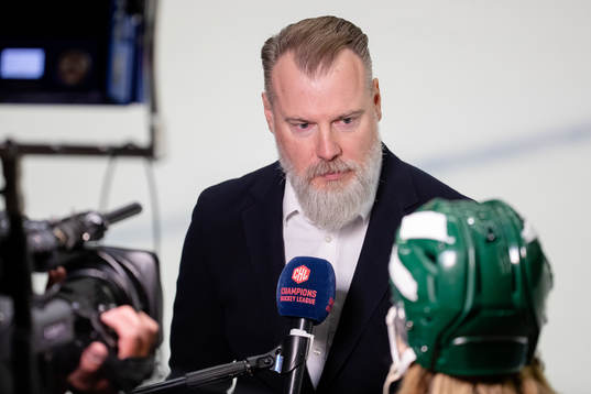 Head coach Rikard Grönborg of Zurich is interviewed