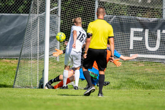 Hittarps Tim Amilon Persson gör 2-2
