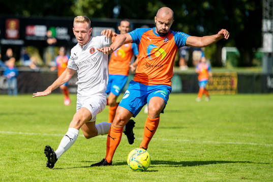 Hittarps Pelle Rosenlind och Vejbys Kastriot Sogojeva