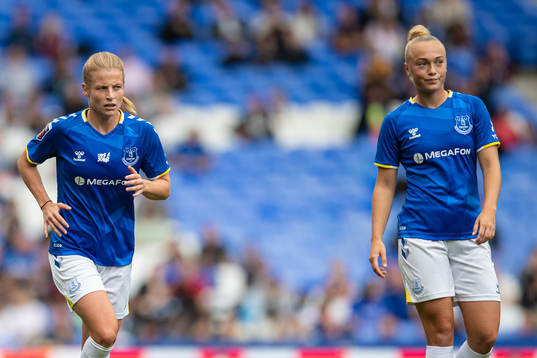 Anna Anvegård and Hanna Bennison of Everton