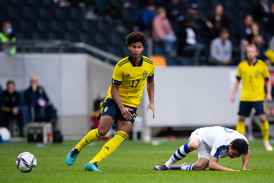 Jens Cajuste of Sweden and Otabek Shukurov of Uzbekistan
