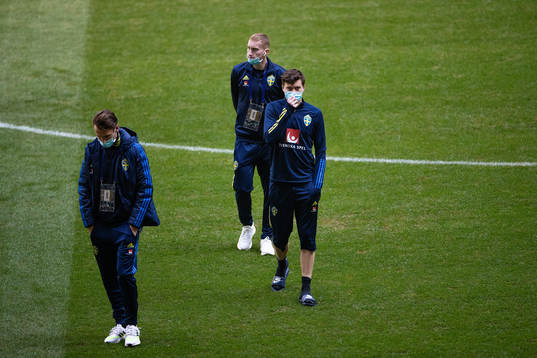 Albin Ekdal, Dejan Kulusevski and Victor Nilsson Lindelöf