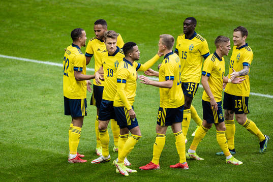 Robin Quaison of Sweden celebrates his 1-0 goal with Isaac