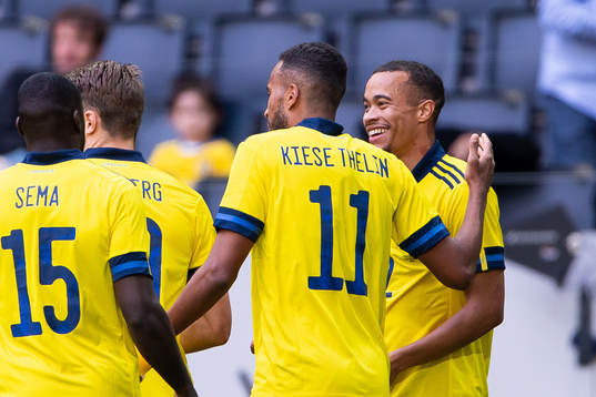 Robin Quaison of Sweden celebrates
