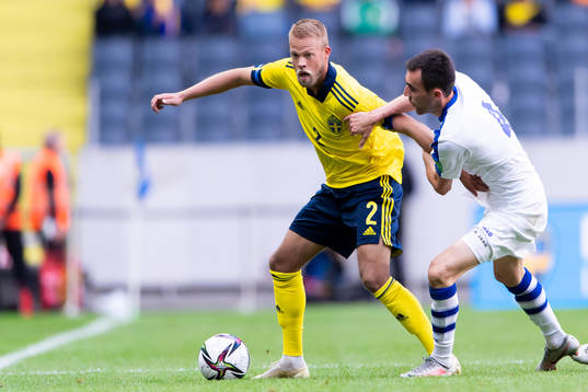 Daniel Sundgren of Sweden