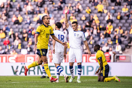 Robin Quaison of Sweden celebrates