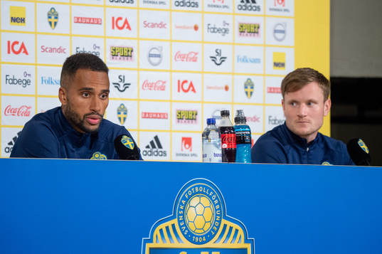 Isaac Kiese-Thelin and Mattias Johansson of Sweden