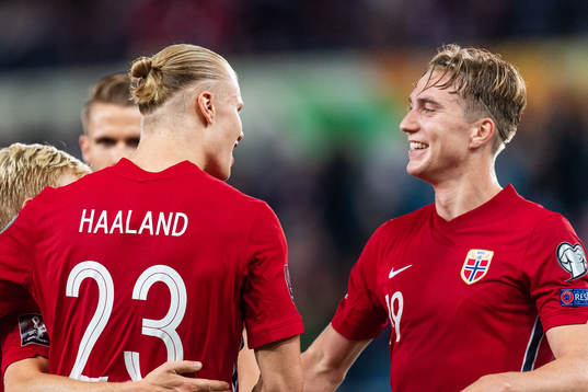 Erling Braut Haaland scored 2-0 and celebrates with