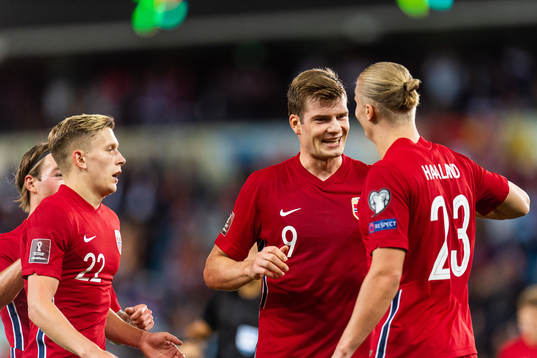 Marcus Holmgren Pedersen and Alexander Sørloth celebrate