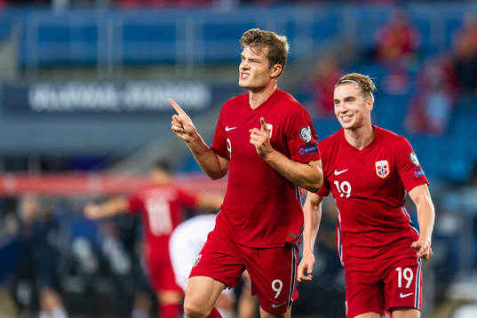 Alexander Sørloth scores 4-1 and celebrates with Kristian