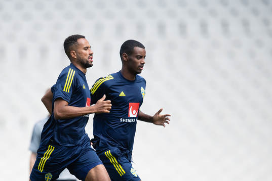 Isaac Kiese-Thelin and Alexander Isak of the Swedish