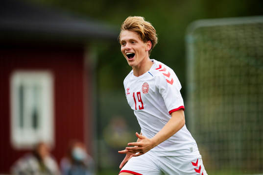 Danmarks Alexander Lyng jublar