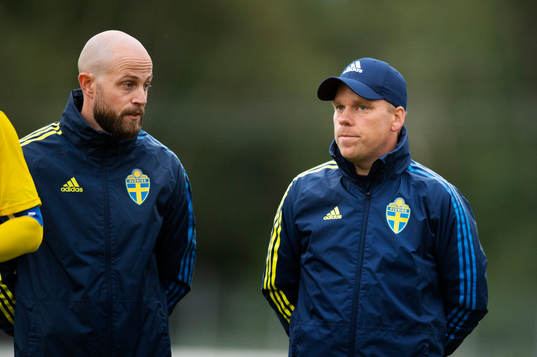 Sveriges tränare Johan Palm och förbundskapten Viktor