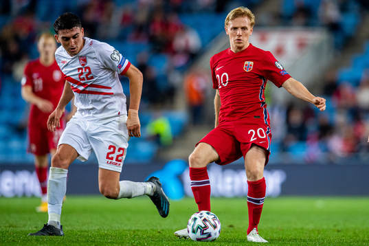 Graeme Torrilla of Gibraltar and Mats Møller Dæhli of