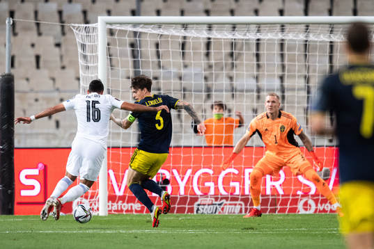 Vangelis Pavlidis of Greece against Victor Nilsson
