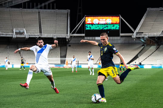 Thanasis Androutsos of Greece and Ludwig Augustinsson of