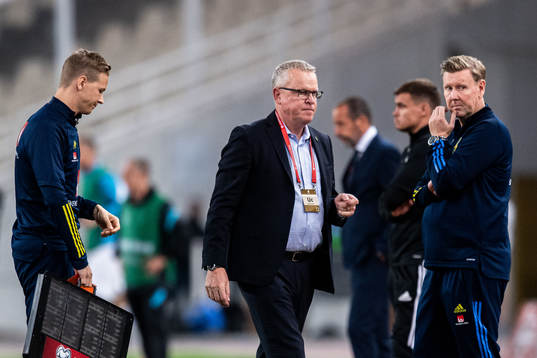 Goalkeeper coach Maths Elfvendal, head coach Janne