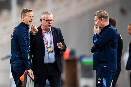 Goalkeeper coach Maths Elfvendal, head coach Janne