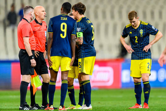 Alexander Isak, Victor Nilsson Lindelöf and Emil Krafth