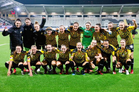 Players of Häcken celebrates