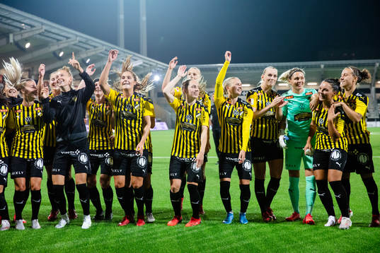 Players of Häcken celebrates