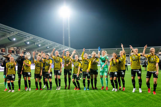 Players of Häcken celebrates