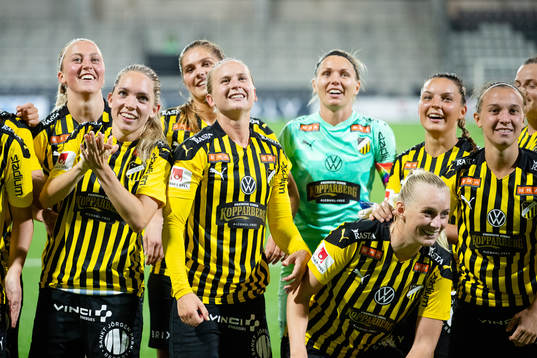 Players of Häcken celebrates