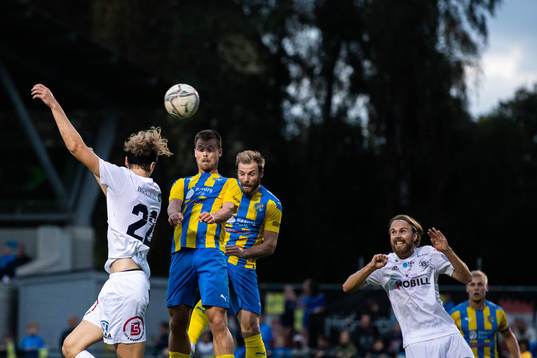 Ängelholms Erik Widén mot Eskilsminnes Lucas Ohlander och