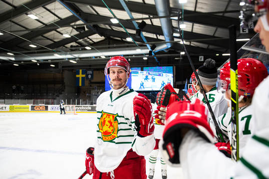 Moras Paul Bittner jublar