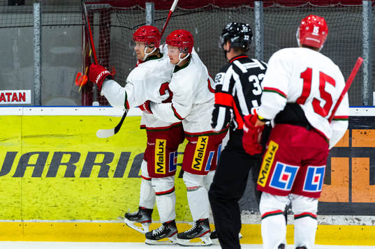 Modos Mikkel Aagaard jublar