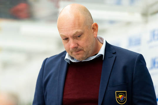 Djurgårdens tränare Rickard Hårdstam deppar